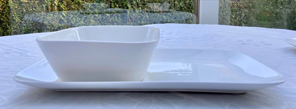 Bol carré blanc design moderne avec assiette rectangulaire, Maison & Meubles, Cuisine | Vaisselle, Enlèvement ou Envoi, Neuf, Porcelaine
