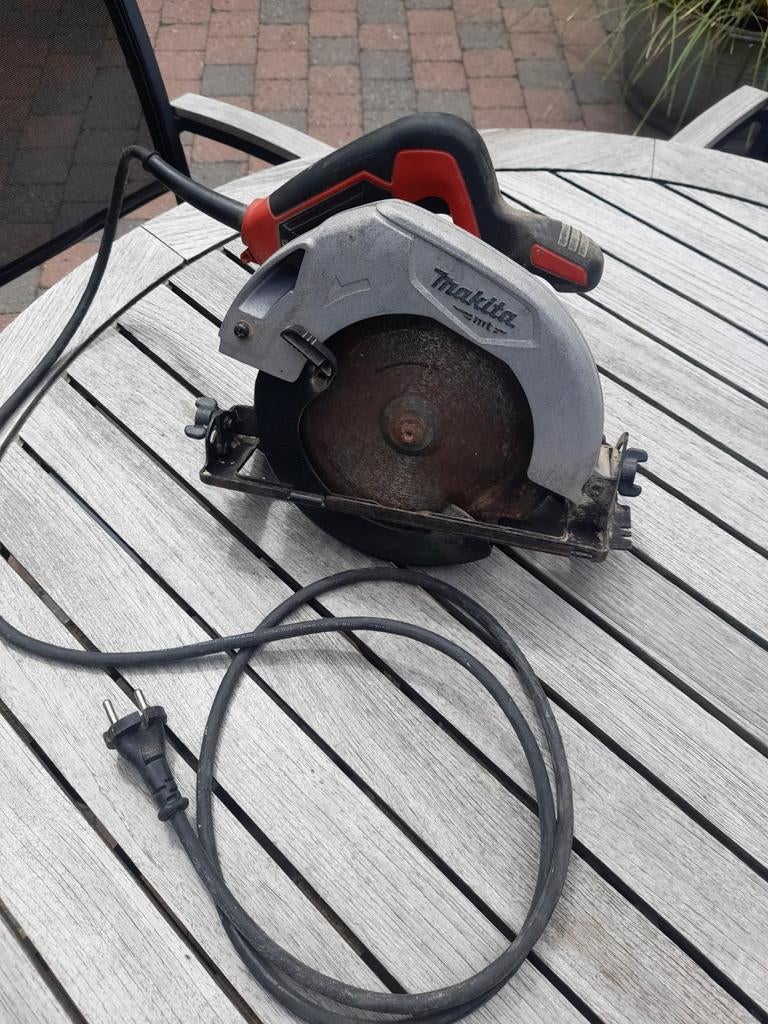 Machine à scier Makita, Enlèvement, Comme neuf