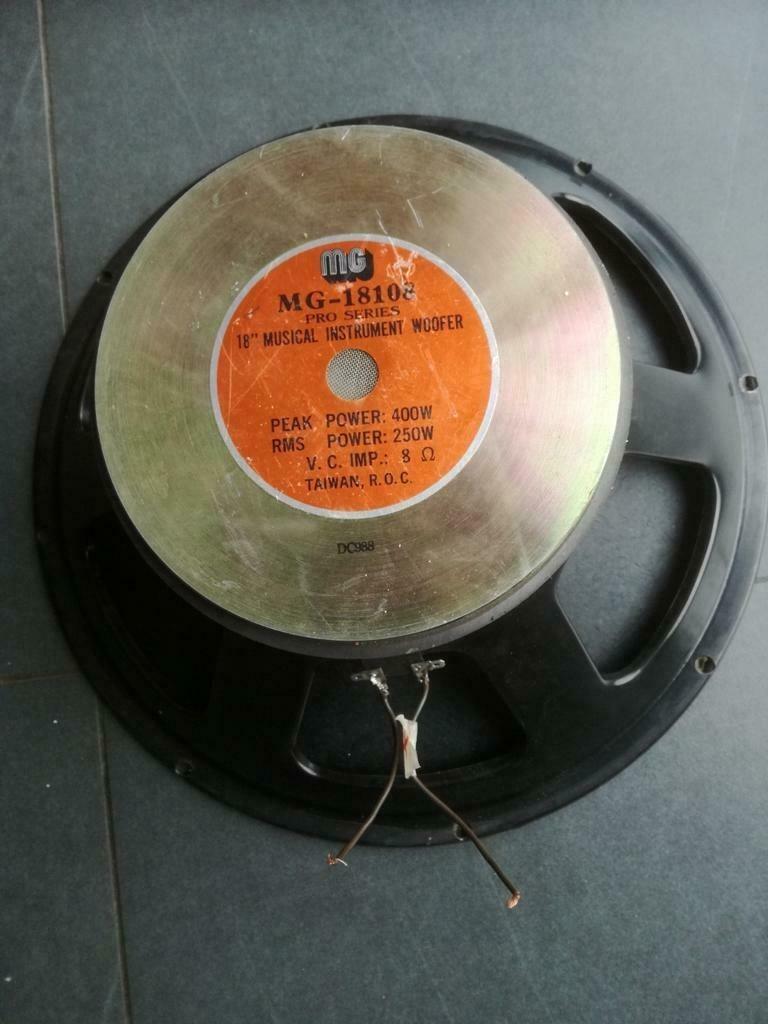 1 speaker woofer 18 inch mg 1808 400 watts 8 ohms, Enlèvement ou Envoi, Utilisé