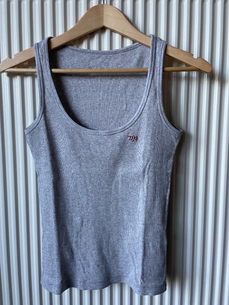 Hippe tank top van Milk & Roses, Kleding | Dames, Ophalen of Verzenden, Zo goed als nieuw, Grijs, Milk & Roses
