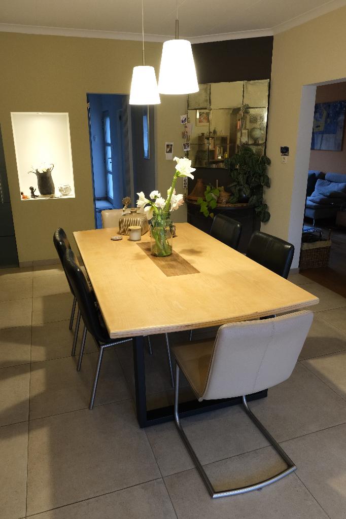 A vendre chaises de salle à manger, Maison & Meubles, Enlèvement, Cuir, Noir, Cinq, Six Chaises ou plus