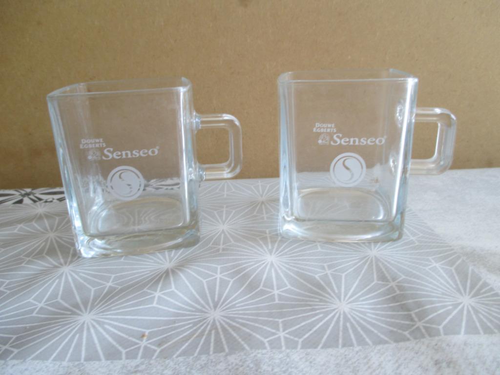 2 tassen senseo glas vierkant, Huis en Inrichting, Keuken | Servies, Gebruikt, Ophalen of Verzenden, Glas, Effen