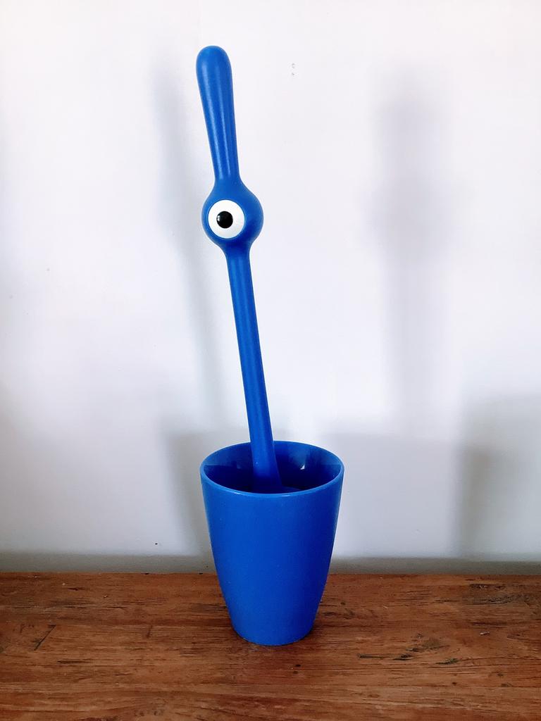 Koziol- Toiletborstel- koningsblauw, Ophalen of Verzenden, Zo goed als nieuw