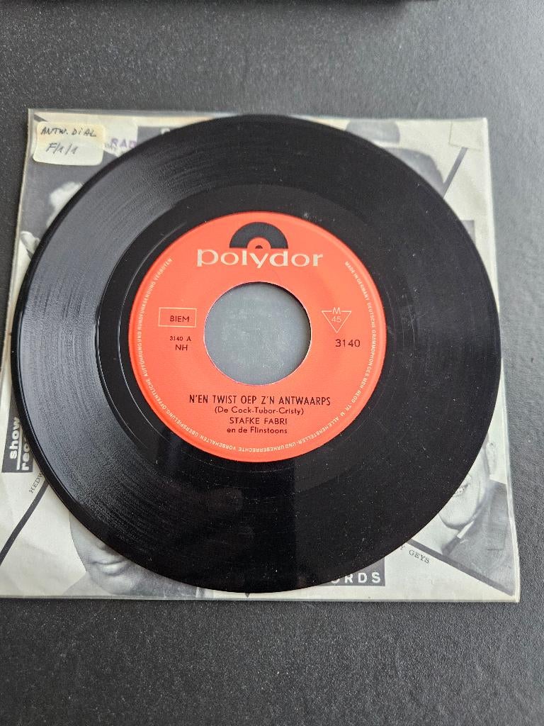 Stafke Fabri, De Flinstoons - N'En Twist Oep Z'n Antwaarps, Gebruikt, 7 inch, Single, Ophalen of Verzenden