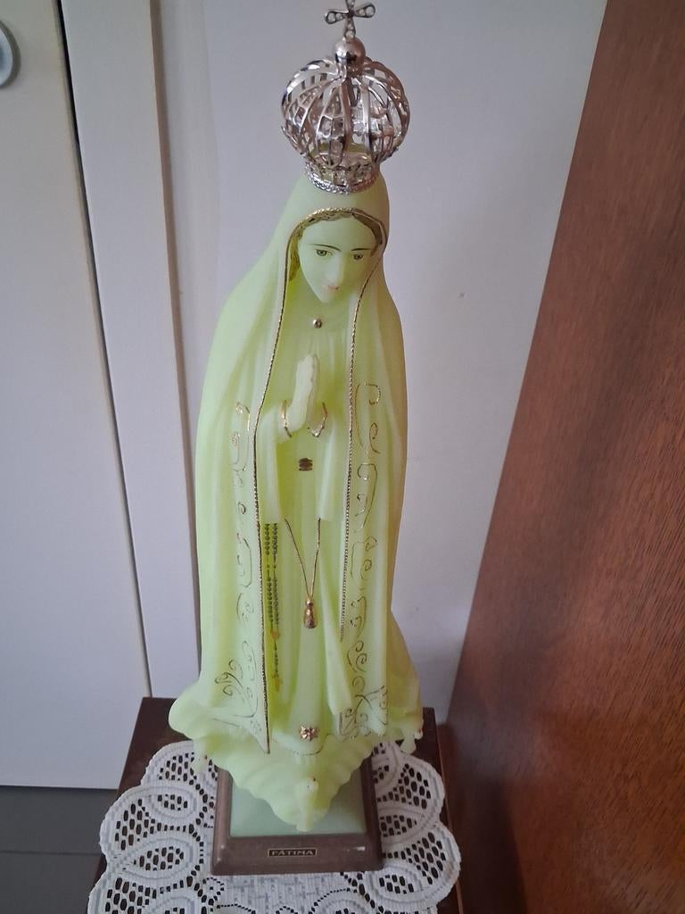 Onze lieve vrouw beeld van Fatima., Enlèvement ou Envoi