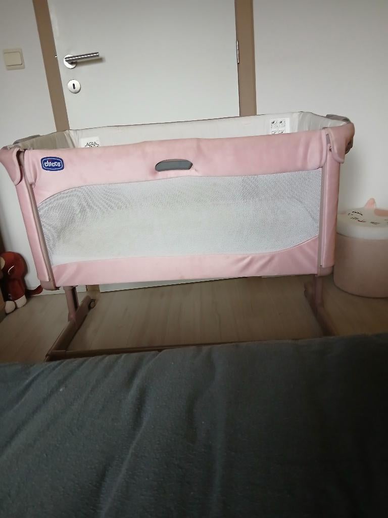 Cododo Chicco next to me rose, Enlèvement, Comme neuf