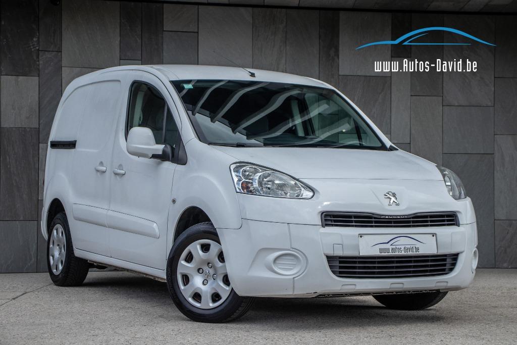 Peugeot Partner 1.6 HDi / HISTORIEK / AIRCO / BOORDCOMPUTER, Auto's, Voorwielaandrijving, Euro 5, Stof, 4 cilinders