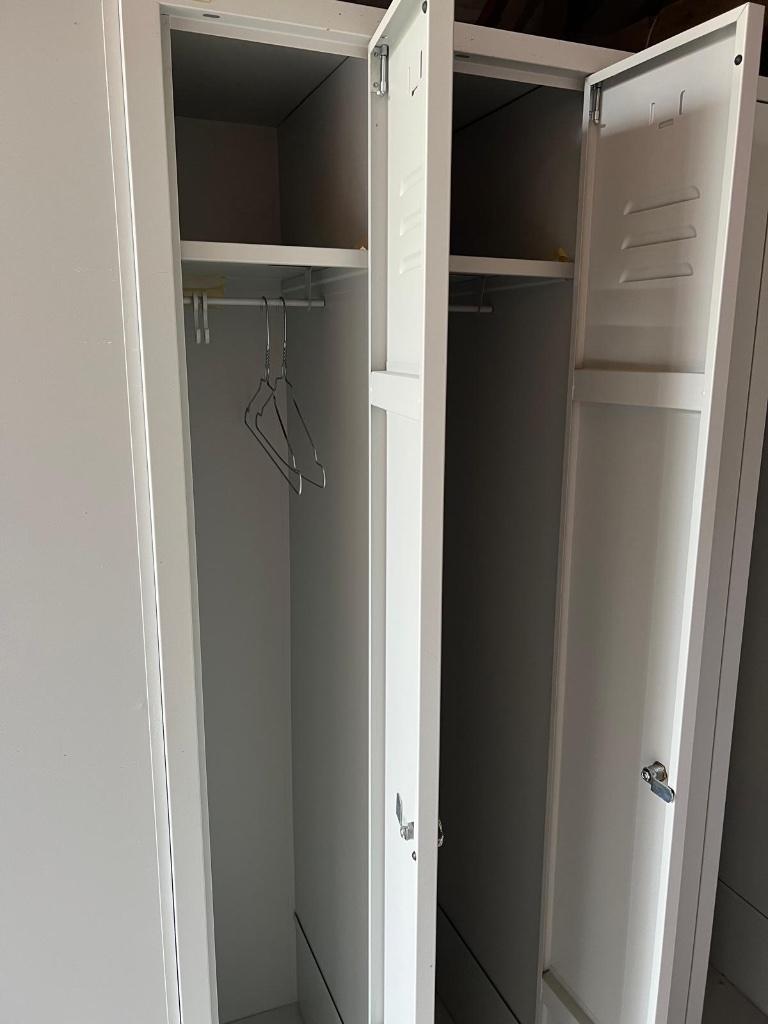 Lockers te koop, Ophalen, Zo goed als nieuw