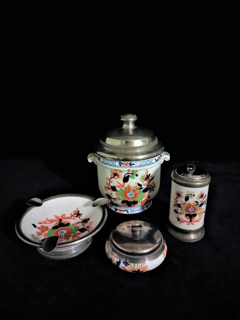Nécessaire de Fumeur en Porcelaine Ulysse et Étain, Enlèvement ou Envoi, Comme neuf, Cendrier