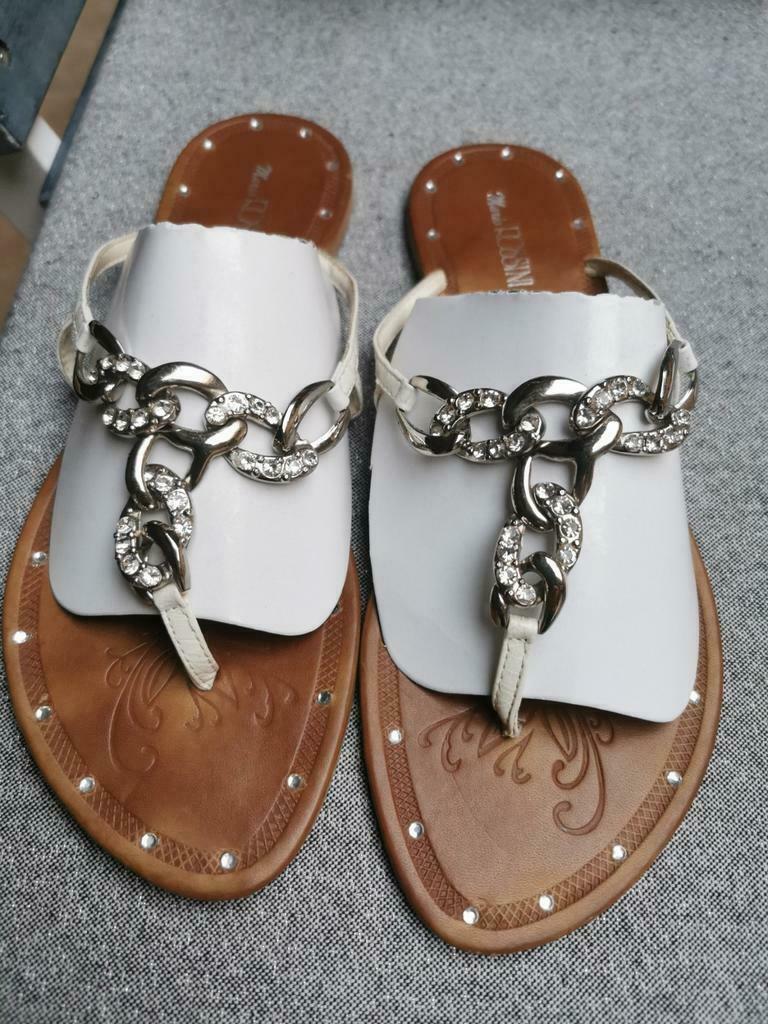 Als nieuw heel mooie lederen slippers, Ophalen of Verzenden, Zo goed als nieuw, Slippers