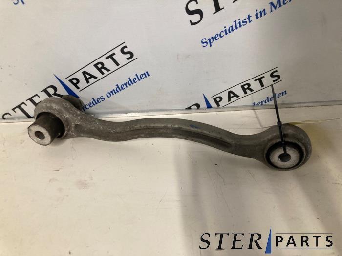 Bielle de réaction arrière gauche d'un Mercedes C-Klasse, Enlèvement ou Envoi, 3 mois de garantie, Utilisé, Mercedes-Benz