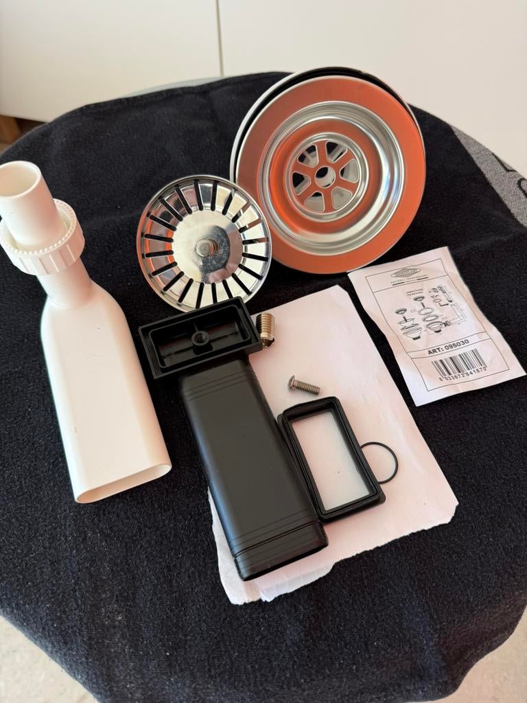 Bondes crepine et trop plein pour evier cuisine, Enlèvement, Neuf