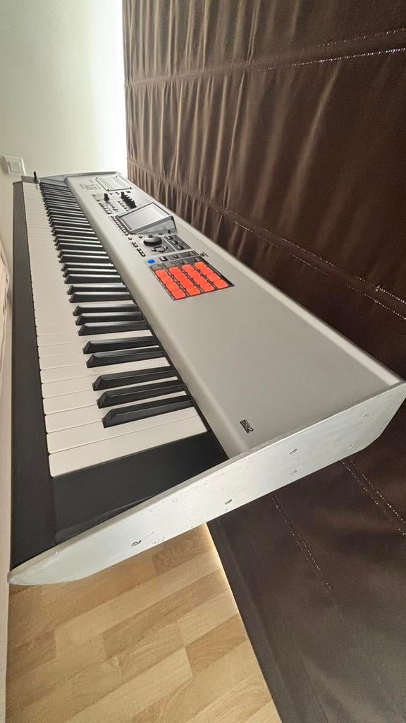 ROLAND FANTOM X8, Enlèvement, Utilisé, Roland