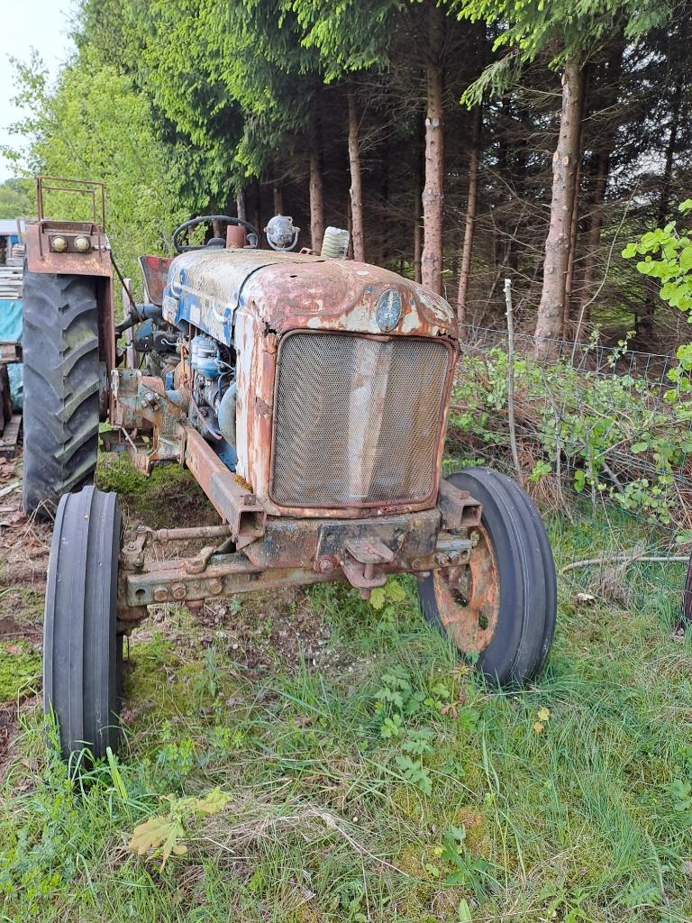 Tracteur fordson major, Articles professionnels, Enlèvement