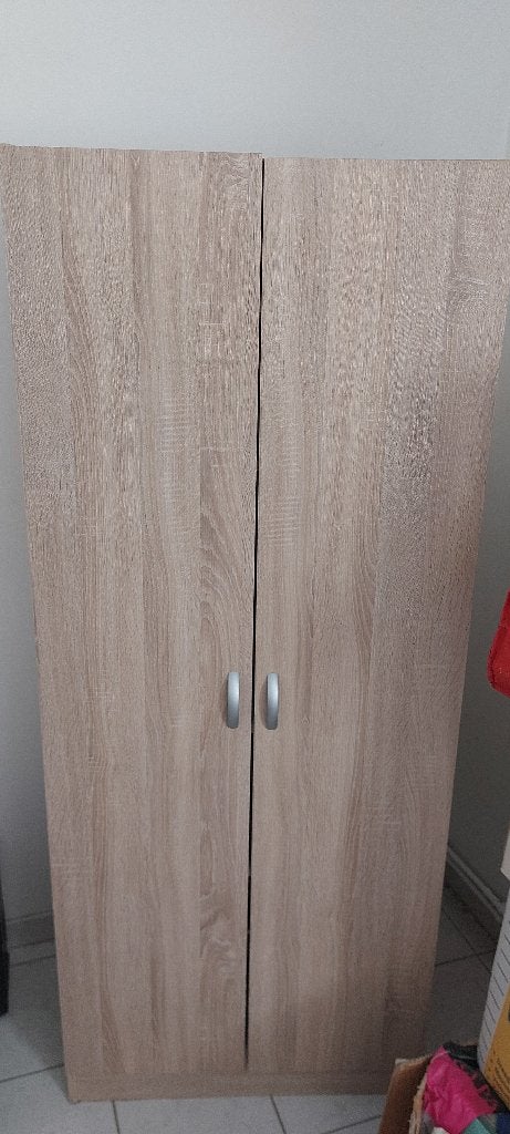 Kledingkast gratis op te halen dit weekend, Huis en Inrichting, Kasten | Kleerkasten, Ophalen, Gebruikt, 50 tot 100 cm, 150 tot 200 cm