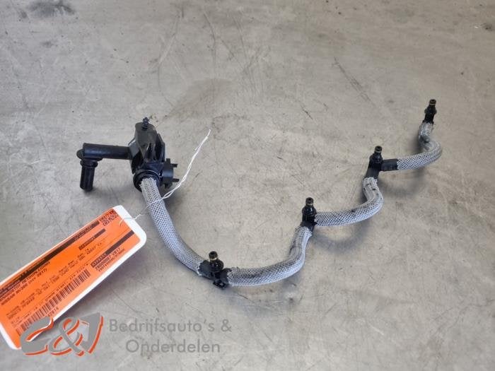 Tuyau retour carburant d'un Nissan NV300, -, 3 mois de garantie, Utilisé, -