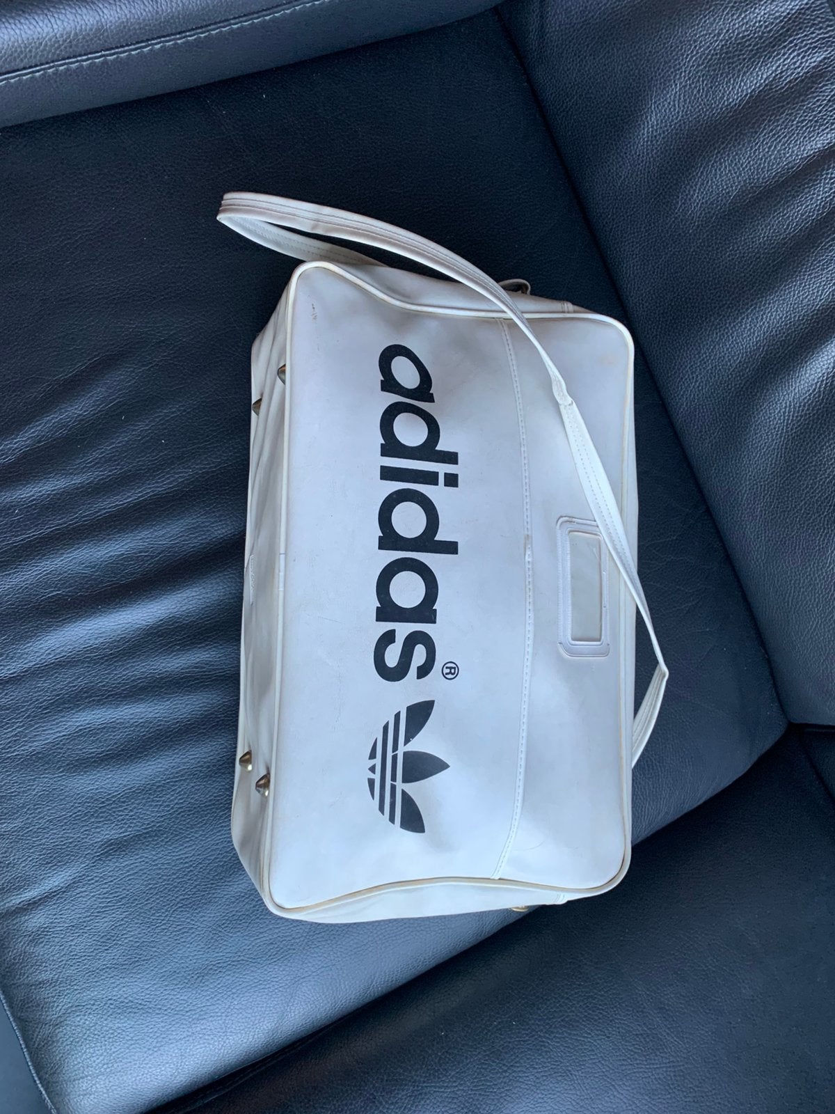 Retrotas Adidas, Handtassen en Accessoires, Toilettassen, Ophalen, Gebruikt