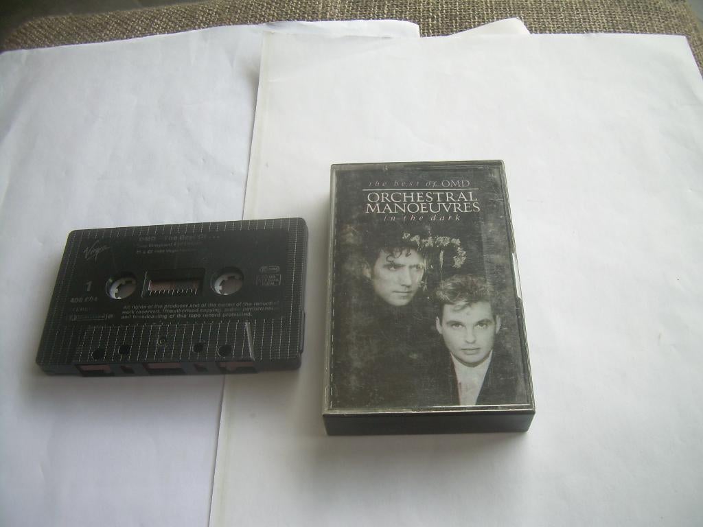 CASSETTE - O M D - THE BEST OF, 1 bandje, Ophalen of Verzenden, Zo goed als nieuw, Origineel