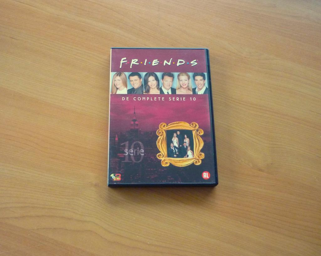 3 DVD’s Friends De complete serie 10 Seizoen 10, CD & DVD, DVD | TV & Séries télévisées, Enlèvement ou Envoi