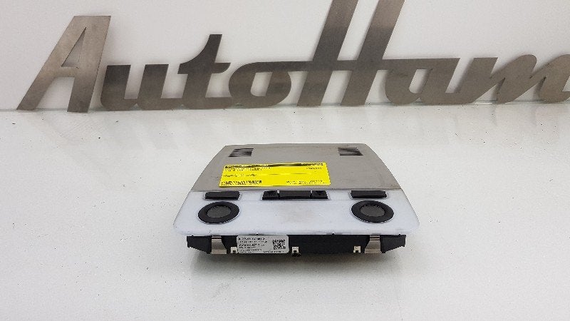 BINNENVERLICHTING VOOR BMW 3 serie (E90) (12-2004/12-2011), Gebruikt, BMW, Petuelring 130
80809  München, DE, Bayerische Motoren Werke AG