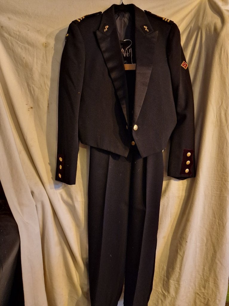 Uniforme de gala Capitaine Commandant du Service médical, Collections, Objets militaires | Général, Armée de terre, Enlèvement ou Envoi