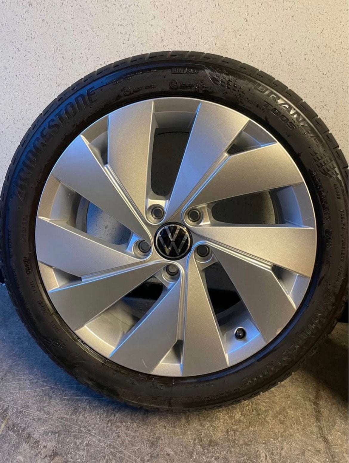 Volkswagen Golf 8 originele Belmont 17 inch met Bridgestone, Enlèvement, 17 pouces, Pneus été, Jante(s)