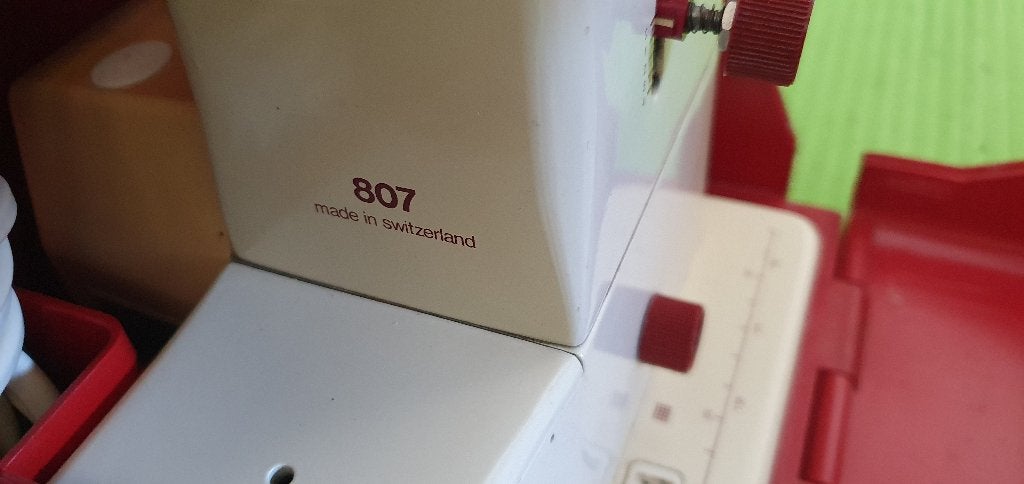 Bernina 807, Ophalen, Gebruikt, Naaimachine, Bernina