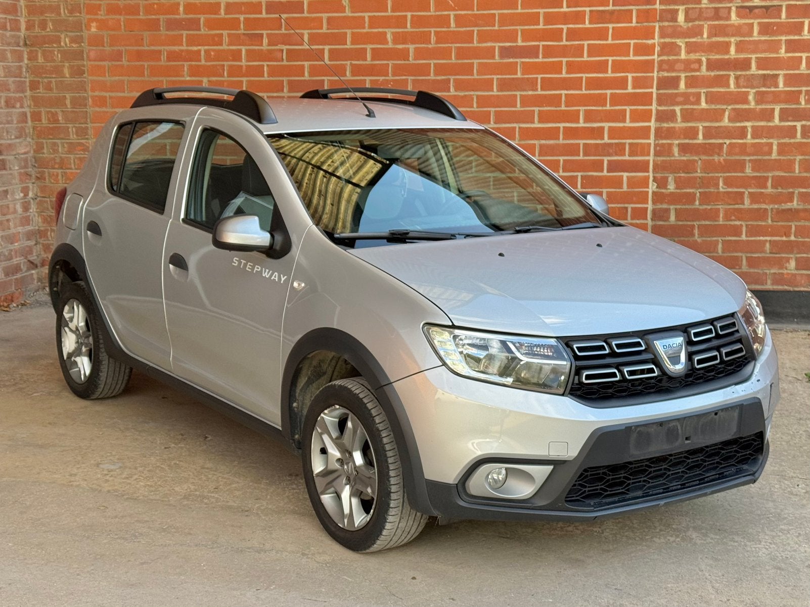 Dacia Sandero StepWay Face-Lift Prete a immatriculer, 90 kW, Euro 6, Bedrijf, 5 deurs
