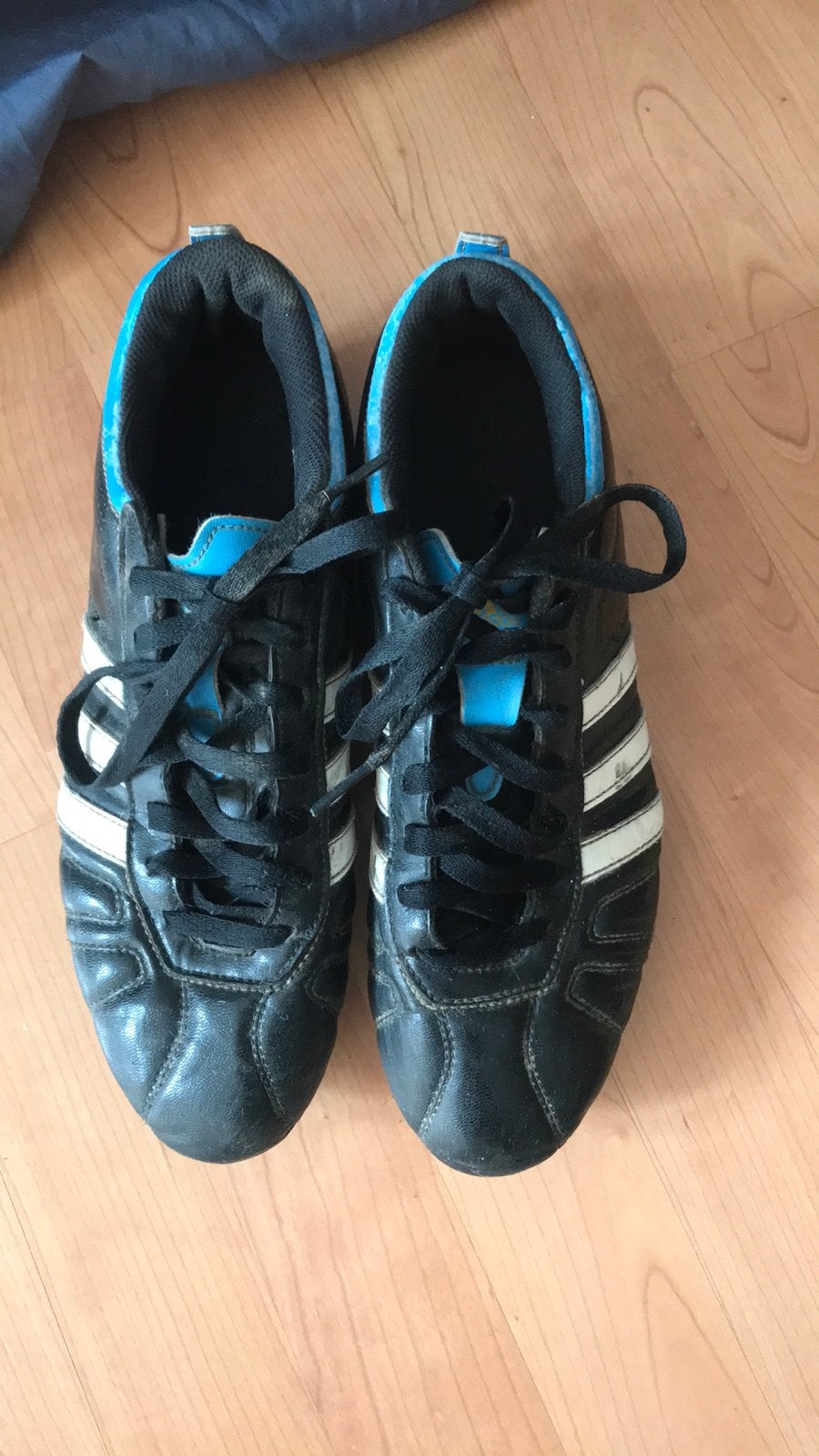 Chaussures de foot 41,5 Adidas, Comme neuf