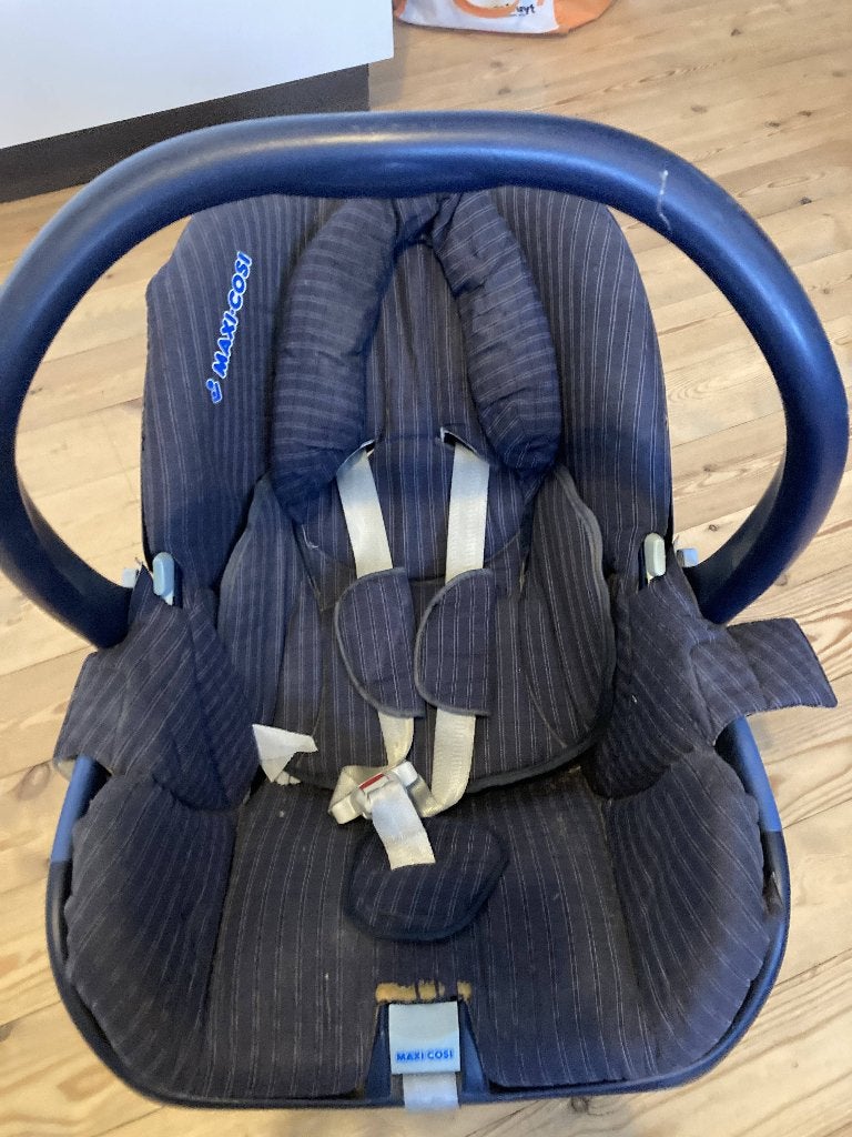 Maxi-cosi autostoeltje + zonnescherm + regenscherm, Ophalen, 0 t/m 13 kg, Maxi-Cosi, Gebruikt