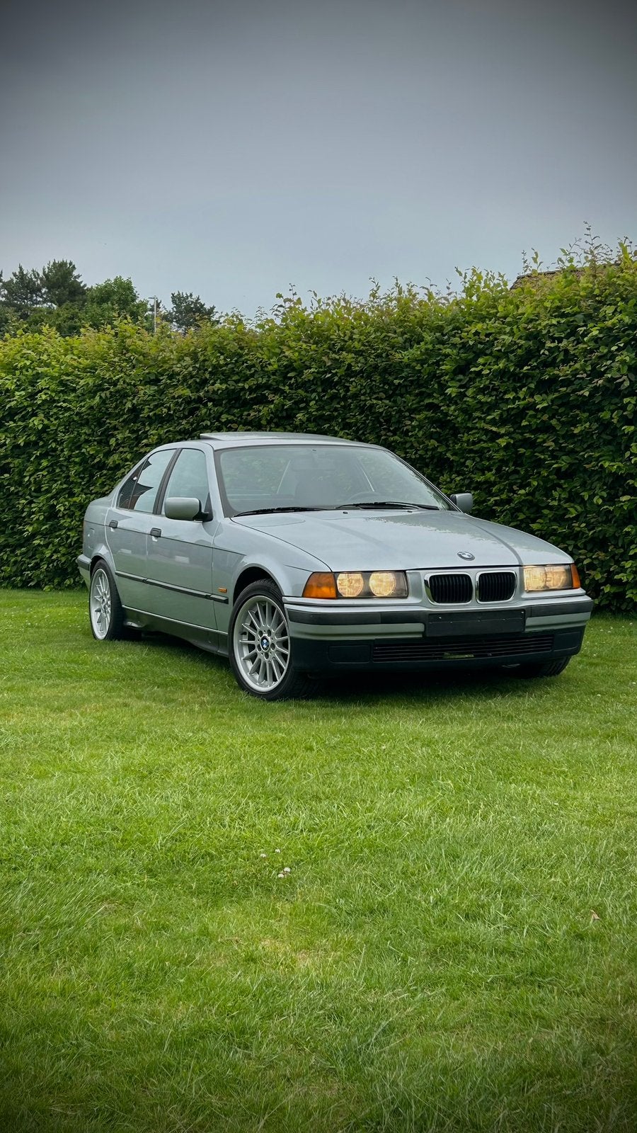 Bmw e36 316i sedan 1996, Auto's, BMW, Euro 2, Achterwielaandrijving, 4 cilinders, 1600 cc
