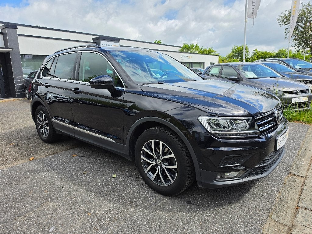 VW Tiguan 1.5TSi 8/2020, 83.680km, Full Option, 12m Garantie, Auto's, Voorwielaandrijving, Stof, 4 cilinders, Zwart