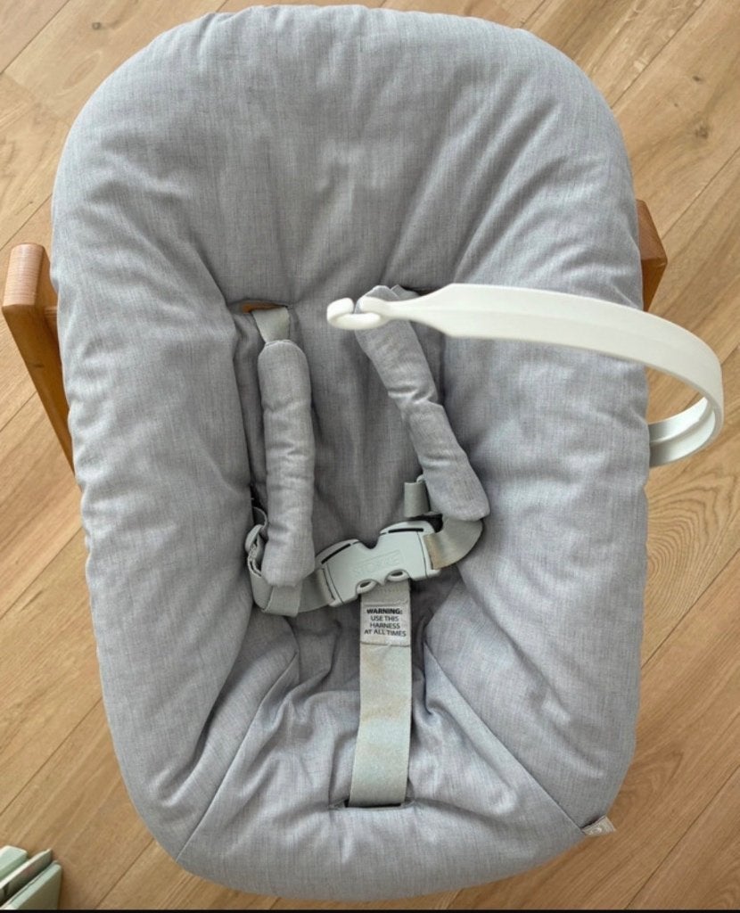 Tripp trapp newborn set, Enlèvement ou Envoi, Utilisé, Chaise évolutive, Ceinture(s)