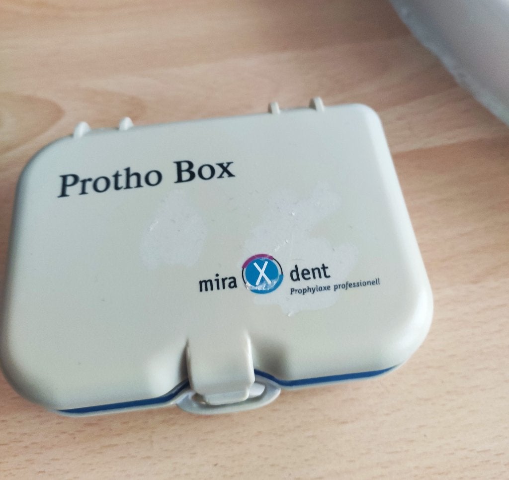 Boite Protobox Miradent (1+1) appareil dentaire, Enlèvement, Utilisé