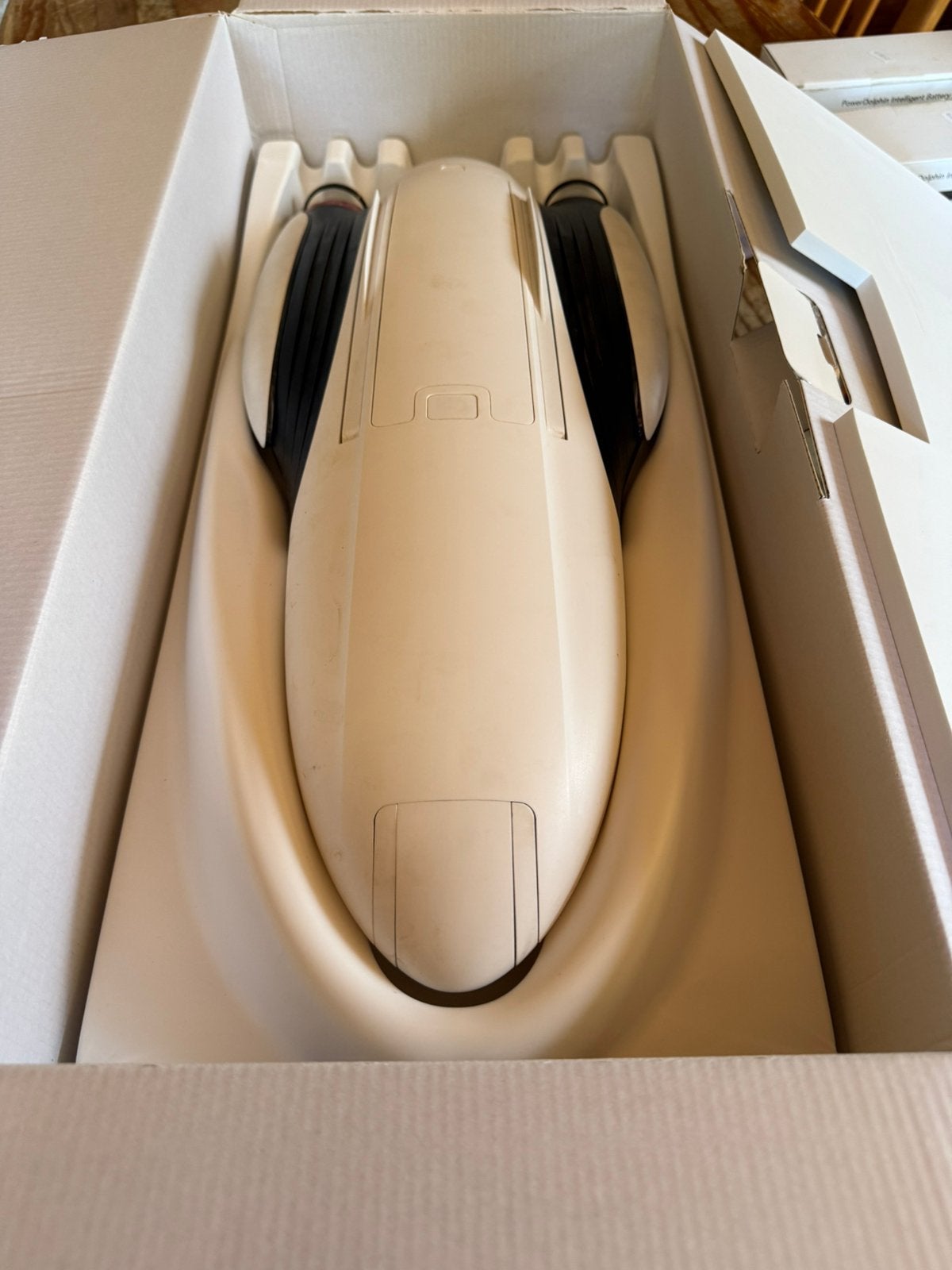 Drone ameoceur de surface PowerDolphin, Sports nautiques & Bateaux, Pêche à la ligne | Carpes, Comme neuf, Enlèvement ou Envoi
