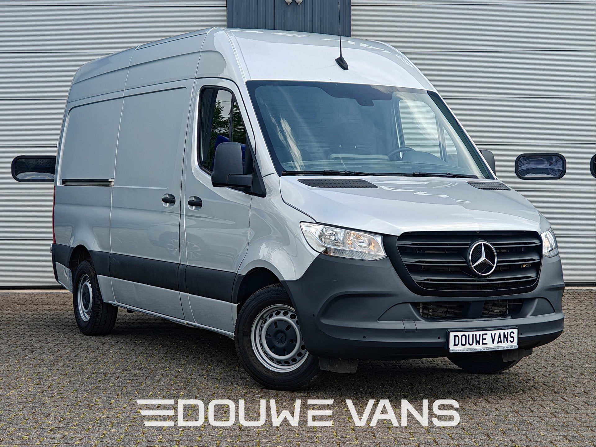 Mercedes-Benz Sprinter L2 H2 315 RWD Zilver Automaat MBUX Ma, Auto's, Automaat, Gebruikt, 4 cilinders, Mercedes-Benz