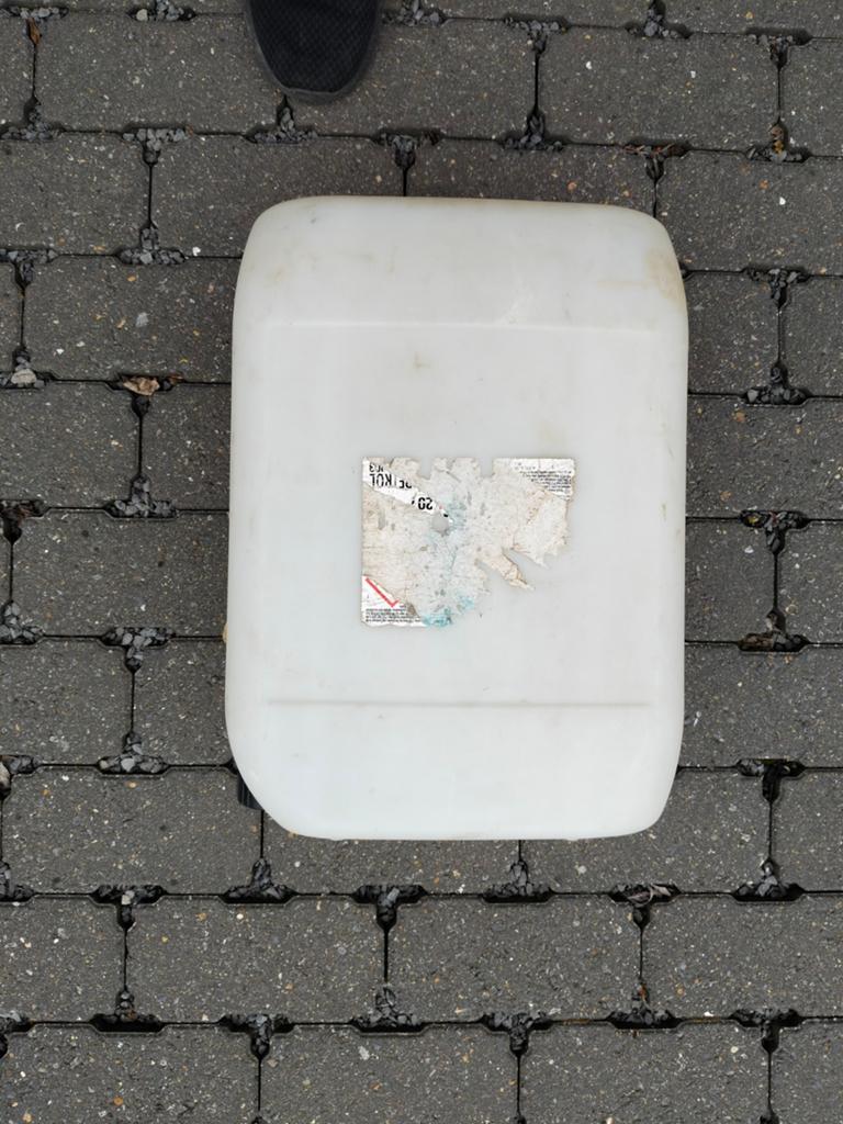 Bidon/jerrycan, Ophalen