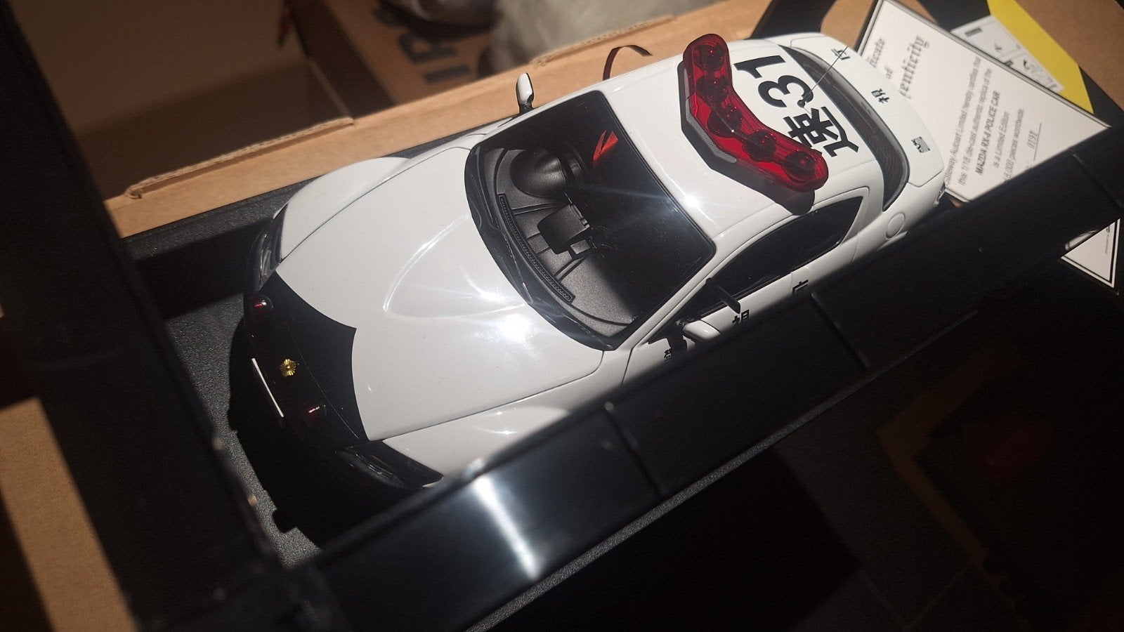 Autoart Mazda RX-8 police car 1/18, Ophalen, Autoart