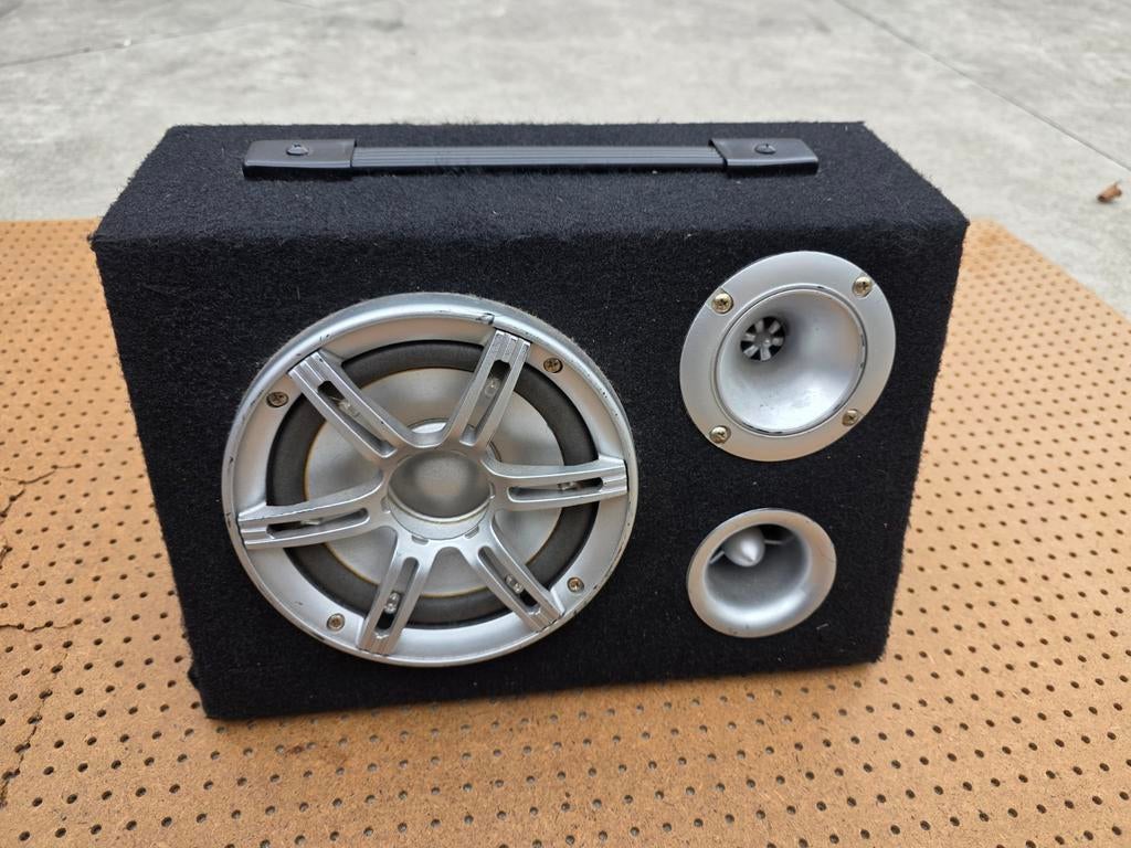 Compacte luidspreker box – draagbare speaker met handvat, Auto diversen, Autospeakers, Zo goed als nieuw, Ophalen of Verzenden