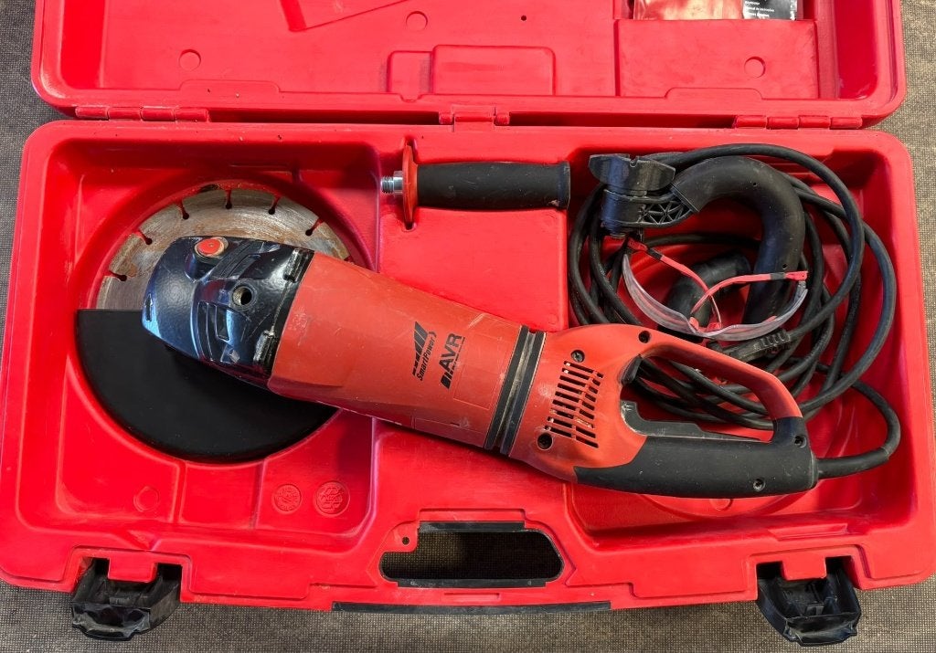 Disqueuse HILTI DCG 230 DB, Ophalen, Zo goed als nieuw, 1000 watt of meer, Haakse handslijpmachine