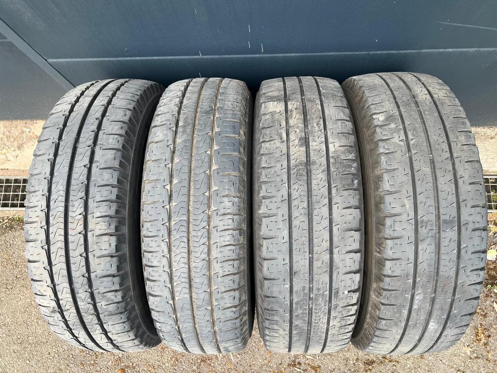 Pneus camping car 215/70 r15CP, Autos : Pièces & Accessoires, Pneus & Jantes, 15 pouces, 215 mm, Pneus été, Pneu(s)