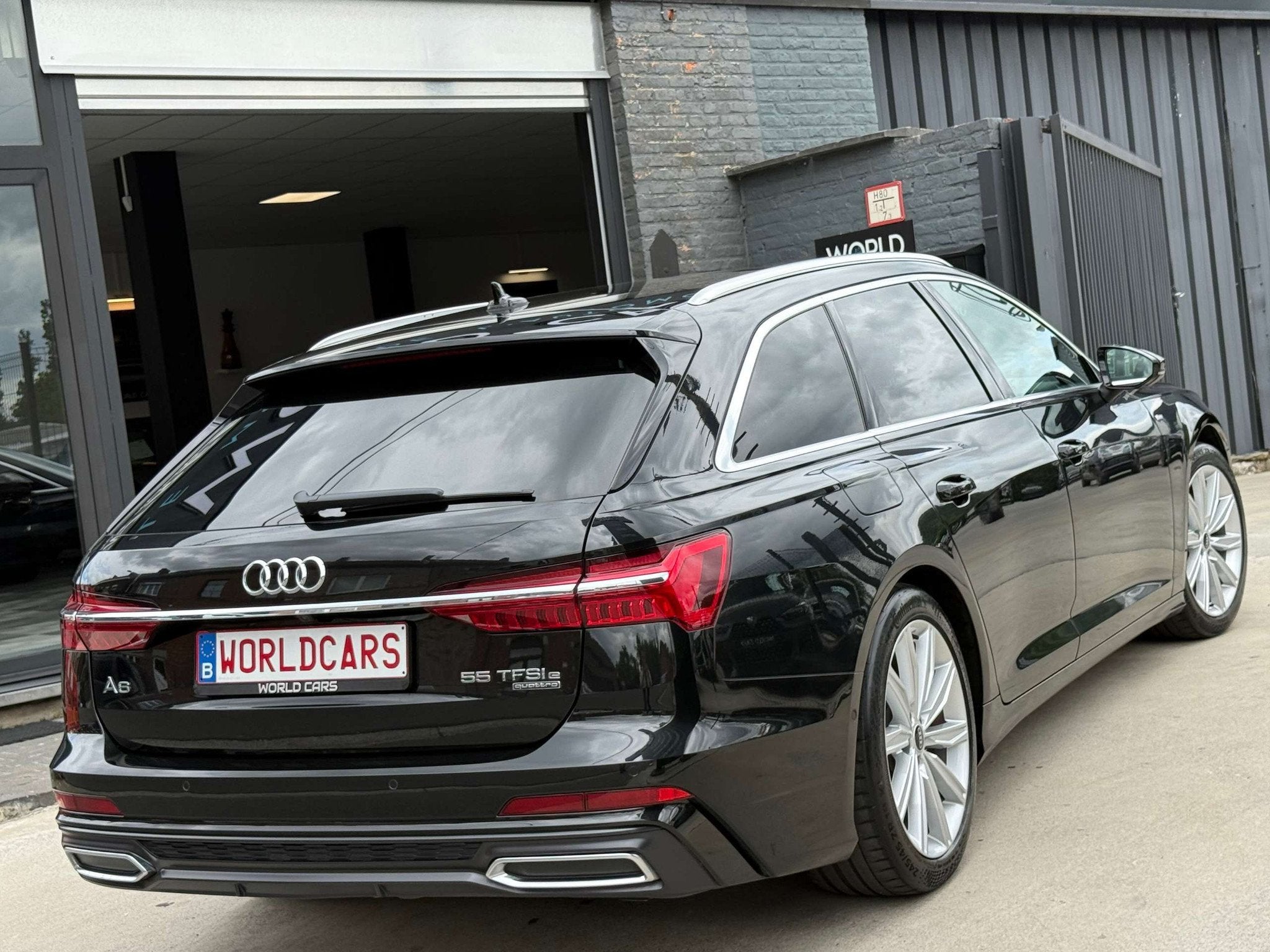 Audi A6 Avant PHEV 55 TFSI e Quattro Competition Sport S tro, Auto's, Gebruikt, 4 cilinders, 1984 cc, Leder