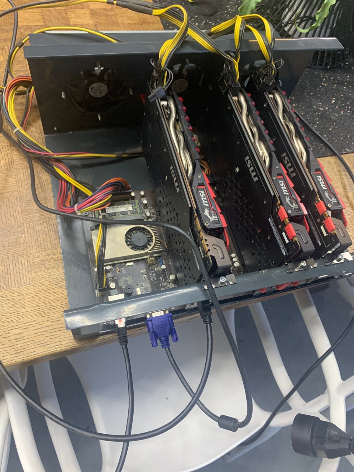 Rig met 3 keer gtx1070 Nvidea, Informatique & Logiciels, HDMI, PCI-Express 3, GDDR3, Enlèvement