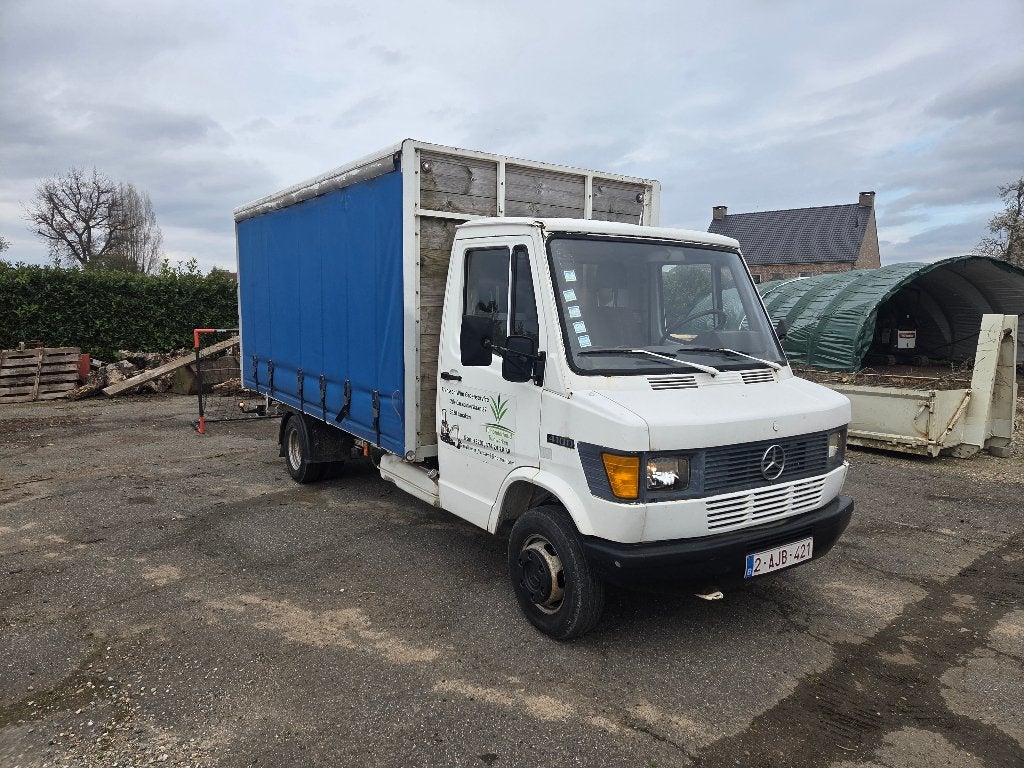 Vrachtwagen, Auto's, Bedrijf, Te koop