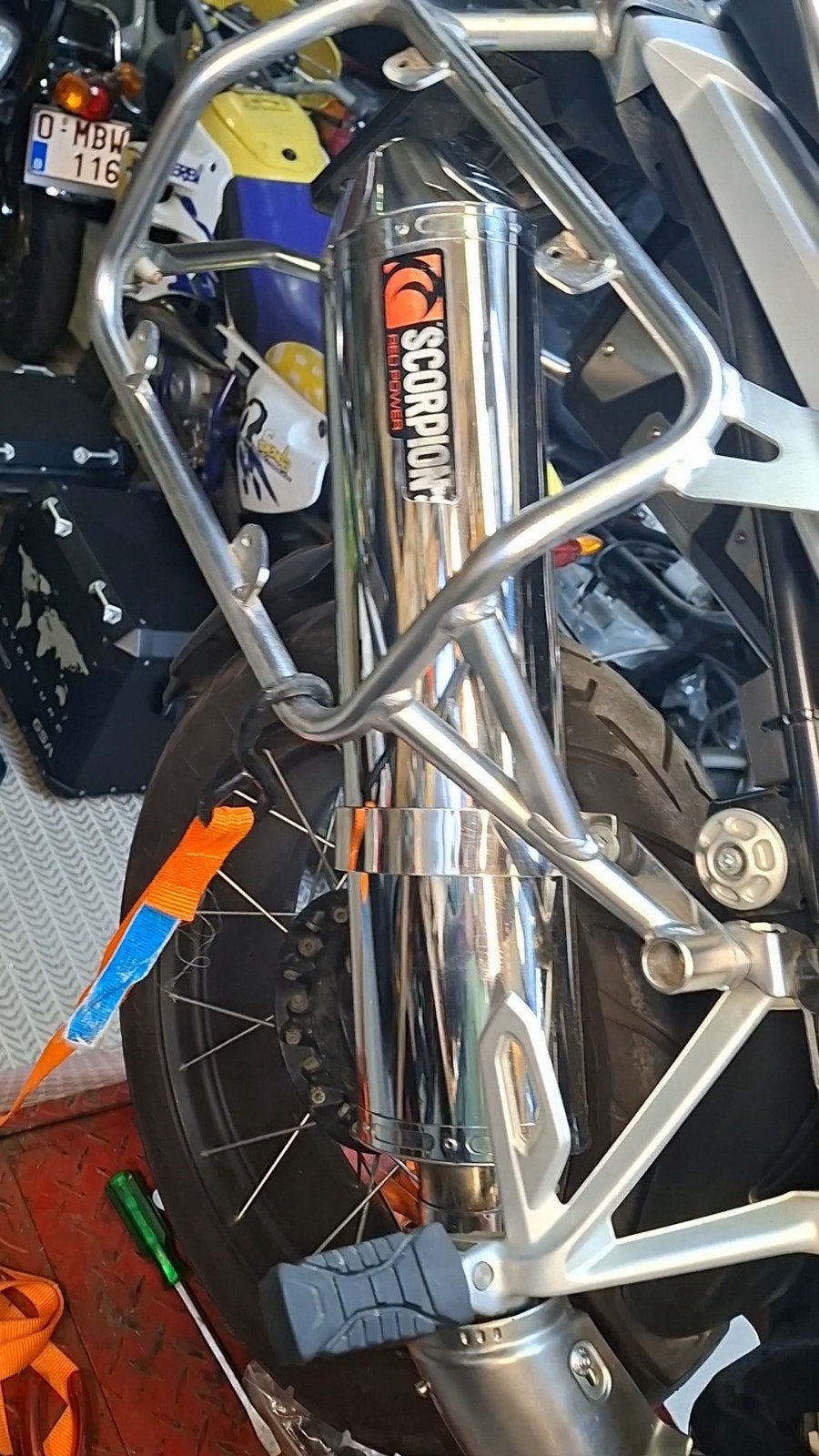 scorpion uitlaat, Motoren, Ophalen, Gebruikt