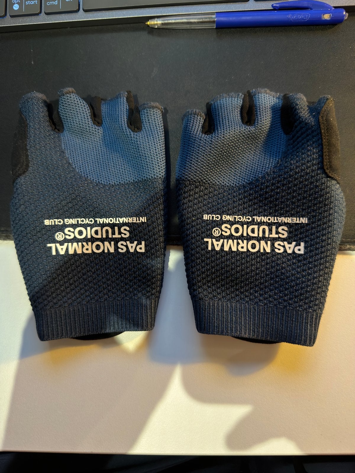 Pas normal studios handschoenen, Fietsen en Brommers, Fietsaccessoires | Fietskleding, Ophalen of Verzenden, Zo goed als nieuw
