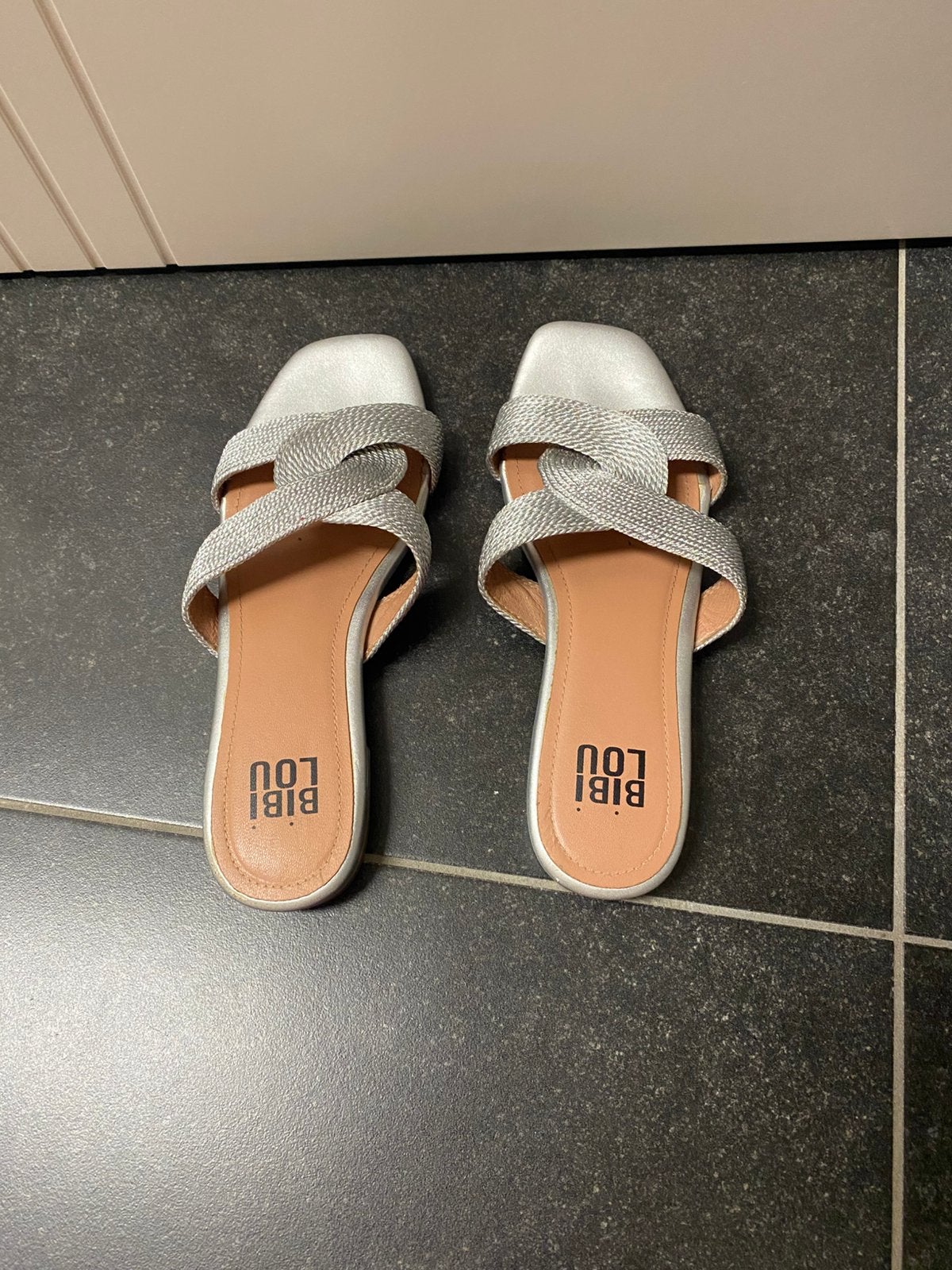 Slipers BIBI LOU 39, Kleding | Dames, Schoenen, Overige kleuren, Gedragen, Ophalen, Slippers
