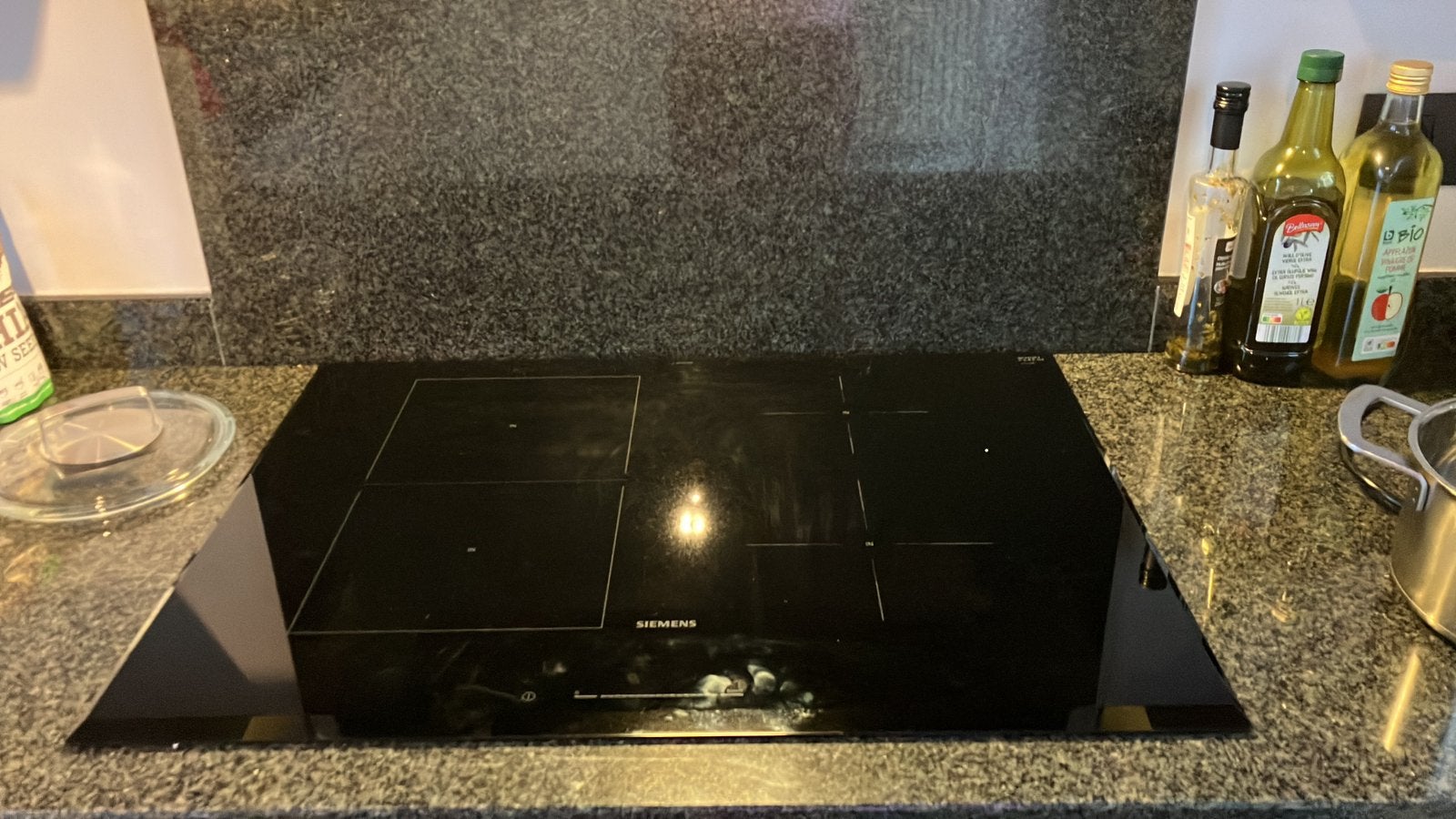 Elektrische kookplaat Mielle, Electroménager, Tables de cuisson, 4 zones de cuisson, Encastré, Enlèvement, Utilisé