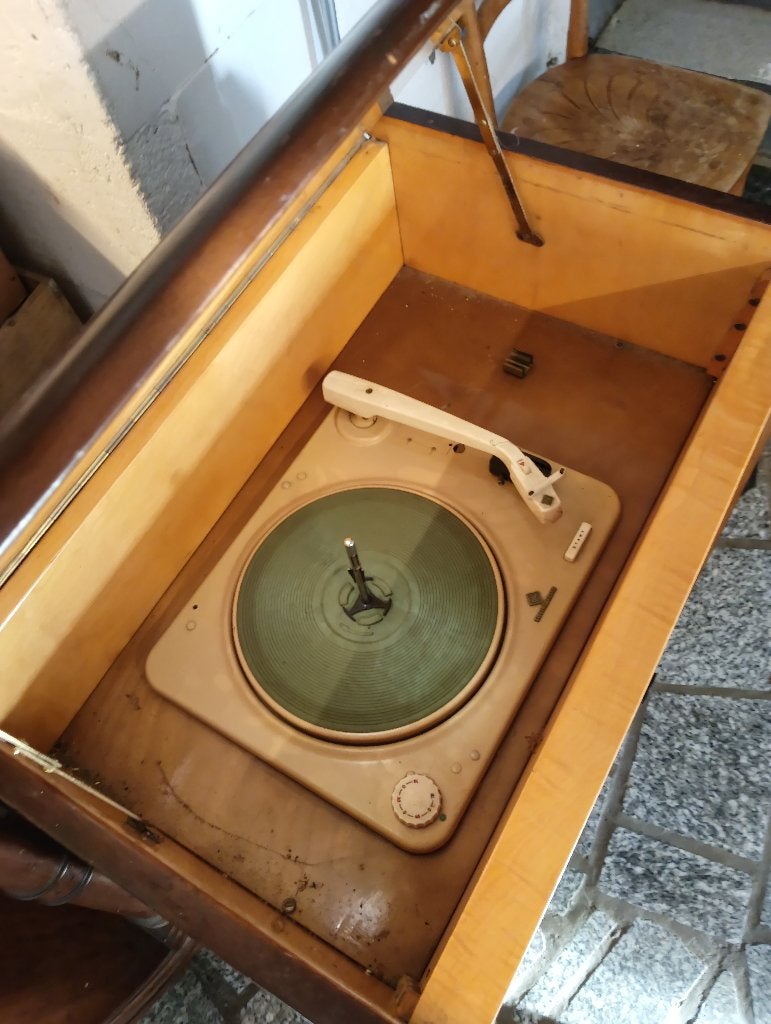 meuble tourne disque radio antiquités, Antiek en Kunst, Ophalen
