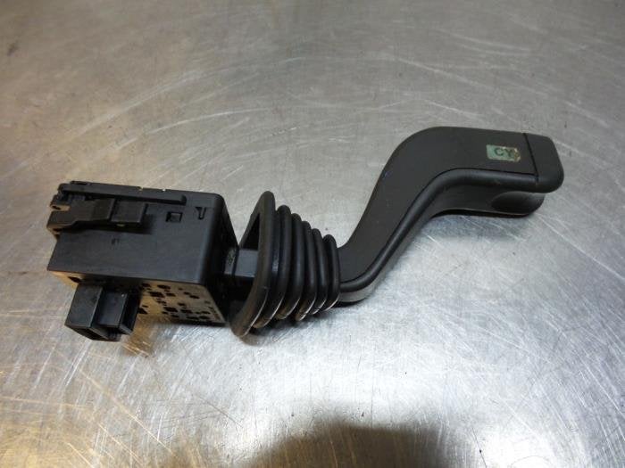 Commutateur essuie-glace d'un Opel Corsa (Corsa C 00-), -, Opel, 3 mois de garantie, Utilisé